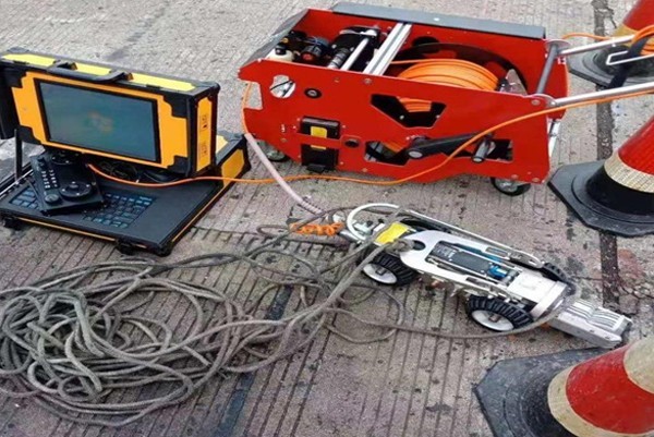 云和CCTV管道检测机器人